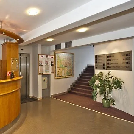 هوتل بلس 3* براتسيلافا