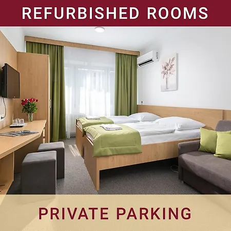 호텔 Hotel Plus