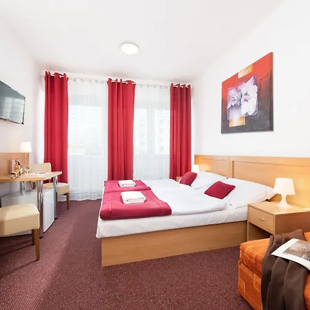 Hotel Plus 3* Pressburg