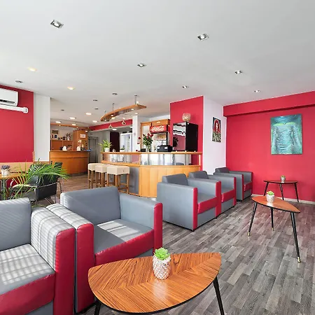 هوتل بلس فندق