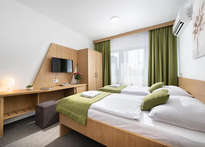 Hotel Plus 3* Bratislava