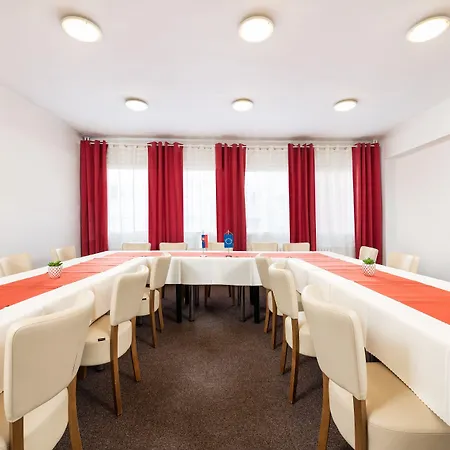 Hotel Hotel Plus Pressburg