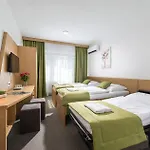 Hotel Plus Hotel Bratislava