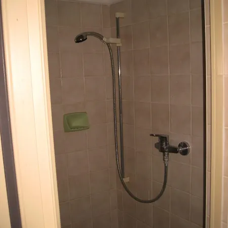 Hotel Plus Hotel 3*