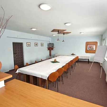 Hotel Hotel Plus 3*