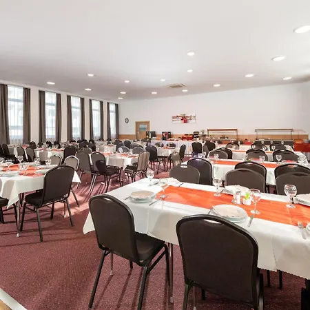 Hotel Plus 3*